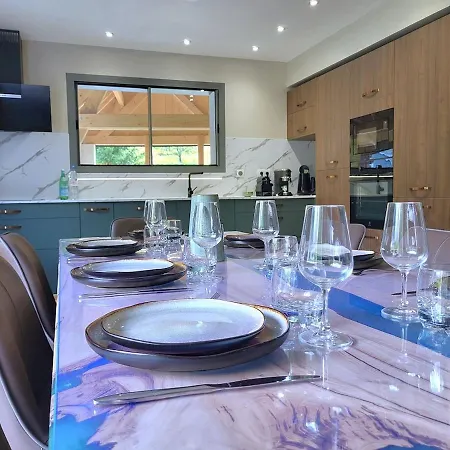 Sejour D'exception - 4 Vue Cascade Villa